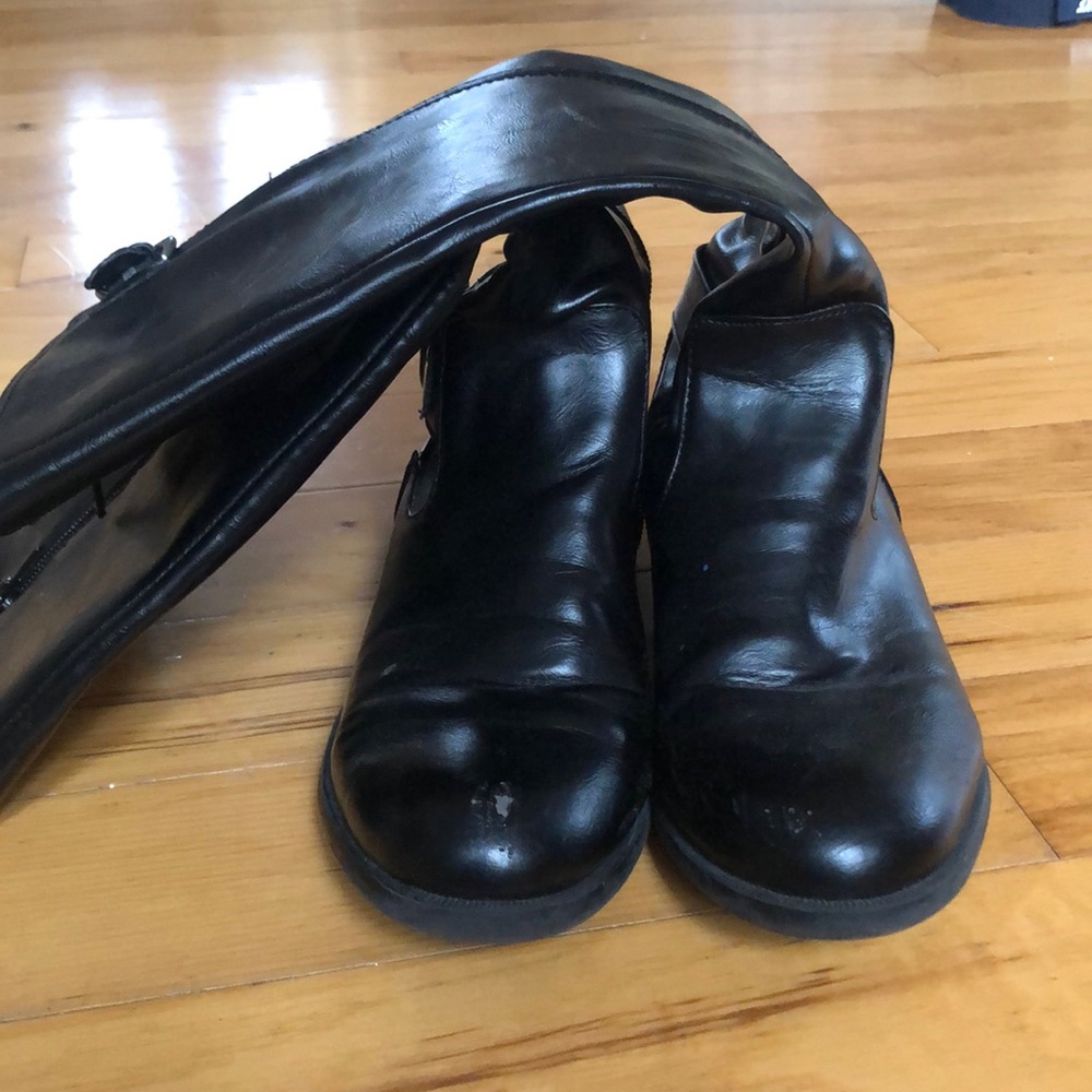 Black boots